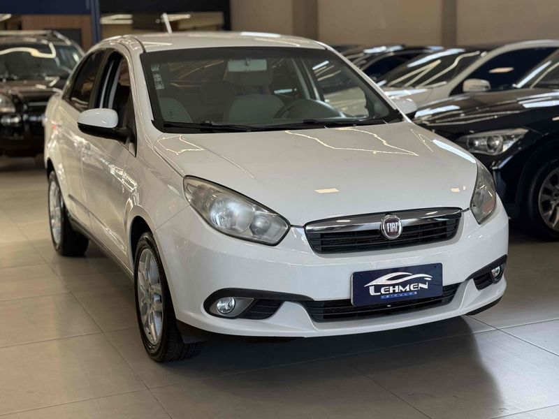 FIAT GRAND SIENA 1.6 MPI ESSENCE 16V AUTOMATIZADO 2013/2013 LEHMEN VEÍCULOS VENÂNCIO AIRES / Carros no Vale
