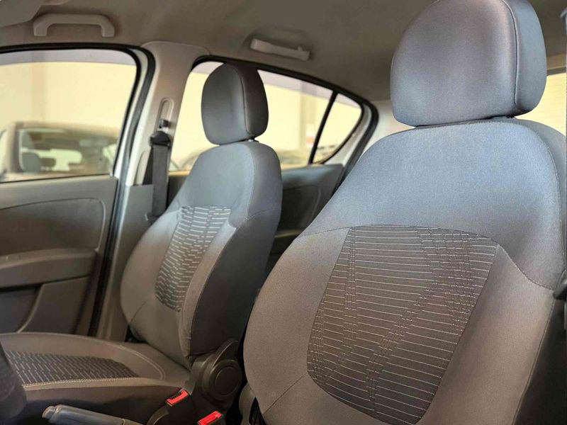 FIAT PALIO 1.4 MPI ATTRACTIVE 8V 2015/2016 LEHMEN VEÍCULOS VENÂNCIO AIRES / Carros no Vale FIAT PALIO 1.4 MPI ATTRACTIVE 8V 2015/2016 LEHMEN VEÍCULOS VENÂNCIO AIRES / Carros no Vale