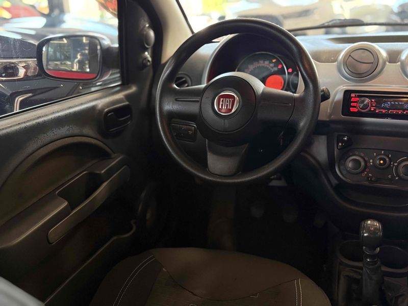 FIAT UNO 1.4 EVO ATTRACTIVE 8V 2013/2013 LEHMEN VEÍCULOS VENÂNCIO AIRES / Carros no Vale