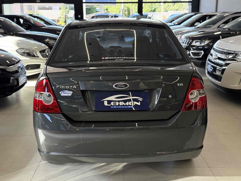 FORD FIESTA 1.6 MPI CLASS SEDAN 8V 2009/2010 LEHMEN VEÍCULOS VENÂNCIO AIRES / Carros no Vale
