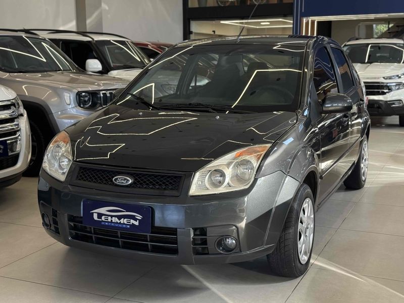 FORD FIESTA 1.6 MPI CLASS SEDAN 8V 2009/2010 LEHMEN VEÍCULOS VENÂNCIO AIRES / Carros no Vale