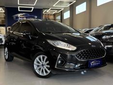 FORD FIESTA 1.6 TIVCT TITANIUM POWERSHIFT 2017/2018 LEHMEN VEÍCULOS VENÂNCIO AIRES / Carros no Vale