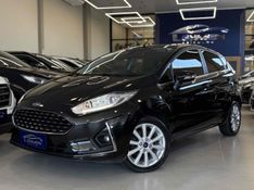 FORD FIESTA 1.6 TIVCT TITANIUM POWERSHIFT 2017/2018 LEHMEN VEÍCULOS VENÂNCIO AIRES / Carros no Vale