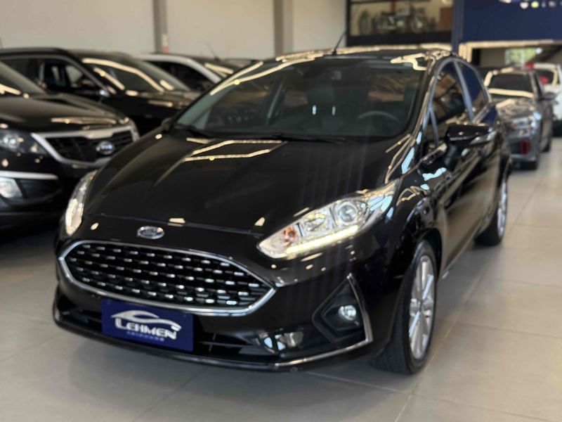 FORD FIESTA 1.6 TIVCT TITANIUM POWERSHIFT 2017/2018 LEHMEN VEÍCULOS VENÂNCIO AIRES / Carros no Vale