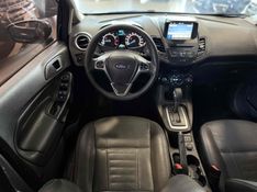 FORD FIESTA 1.6 TIVCT TITANIUM POWERSHIFT 2017/2018 LEHMEN VEÍCULOS VENÂNCIO AIRES / Carros no Vale