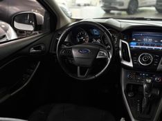 FORD FOCUS 1.6 SE 16V POWERSHIFT 2015/2016 LEHMEN VEÍCULOS VENÂNCIO AIRES / Carros no Vale