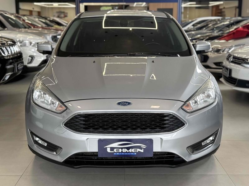 FORD FOCUS 1.6 SE 16V POWERSHIFT 2015/2016 LEHMEN VEÍCULOS VENÂNCIO AIRES / Carros no Vale FORD FOCUS 1.6 SE 16V POWERSHIFT 2015/2016 LEHMEN VEÍCULOS VENÂNCIO AIRES / Carros no Vale