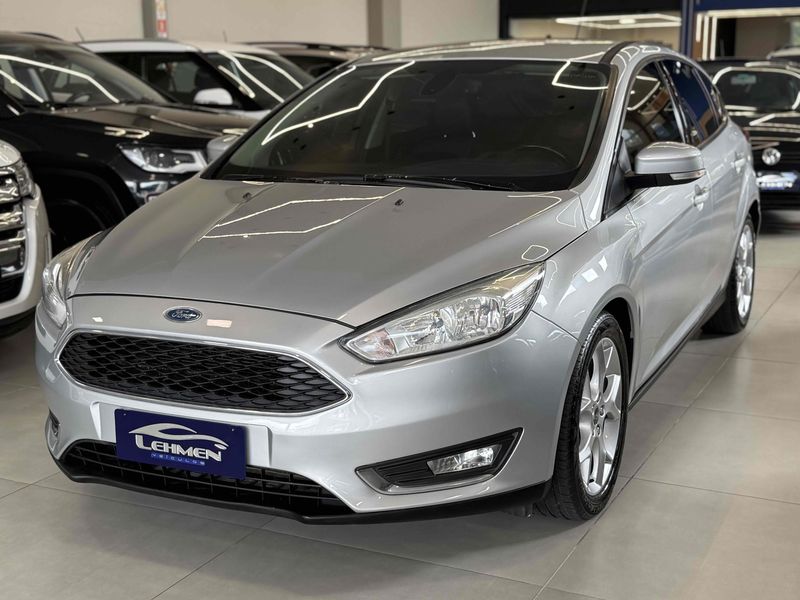 FORD FOCUS 1.6 SE 16V POWERSHIFT 2015/2016 LEHMEN VEÍCULOS VENÂNCIO AIRES / Carros no Vale FORD FOCUS 1.6 SE 16V POWERSHIFT 2015/2016 LEHMEN VEÍCULOS VENÂNCIO AIRES / Carros no Vale
