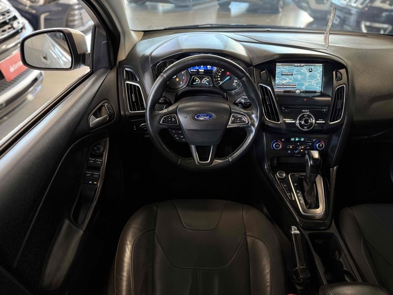 FORD FOCUS 2.0 TITANIUM 16V POWERSHIFT 2016/2016 LEHMEN VEÍCULOS VENÂNCIO AIRES / Carros no Vale