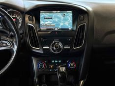 FORD FOCUS 2.0 TITANIUM 16V POWERSHIFT 2016/2016 LEHMEN VEÍCULOS VENÂNCIO AIRES / Carros no Vale