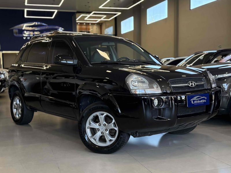 HYUNDAI TUCSON 2.0 MPFI GLS 16V 143CV 2WD 2011/2012 LEHMEN VEÍCULOS VENÂNCIO AIRES / Carros no Vale