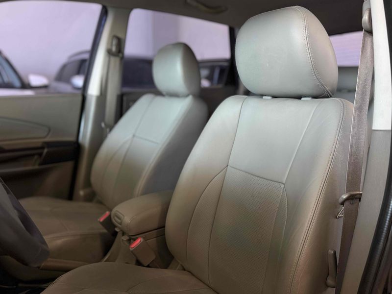 HYUNDAI TUCSON 2.0 MPFI GLS 16V 143CV 2WD 2011/2012 LEHMEN VEÍCULOS VENÂNCIO AIRES / Carros no Vale