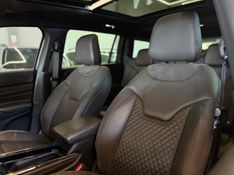 JEEP COMMANDER 2.0 TD380 TURBO OVERLAND AT9 2022/2022 LEHMEN VEÍCULOS VENÂNCIO AIRES / Carros no Vale