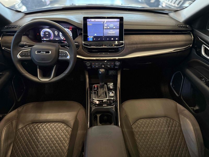 JEEP COMMANDER 2.0 TD380 TURBO OVERLAND AT9 2022/2022 LEHMEN VEÍCULOS VENÂNCIO AIRES / Carros no Vale