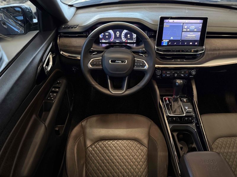 JEEP COMMANDER 2.0 TD380 TURBO OVERLAND AT9 2022/2022 LEHMEN VEÍCULOS VENÂNCIO AIRES / Carros no Vale