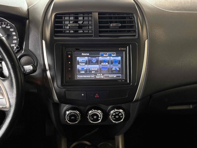 MITSUBISHI ASX 2.0 4X2 16V 2014/2015 LEHMEN VEÍCULOS VENÂNCIO AIRES / Carros no Vale