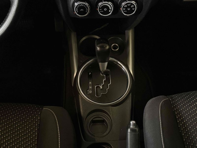 MITSUBISHI ASX 2.0 4X2 16V 2014/2015 LEHMEN VEÍCULOS VENÂNCIO AIRES / Carros no Vale