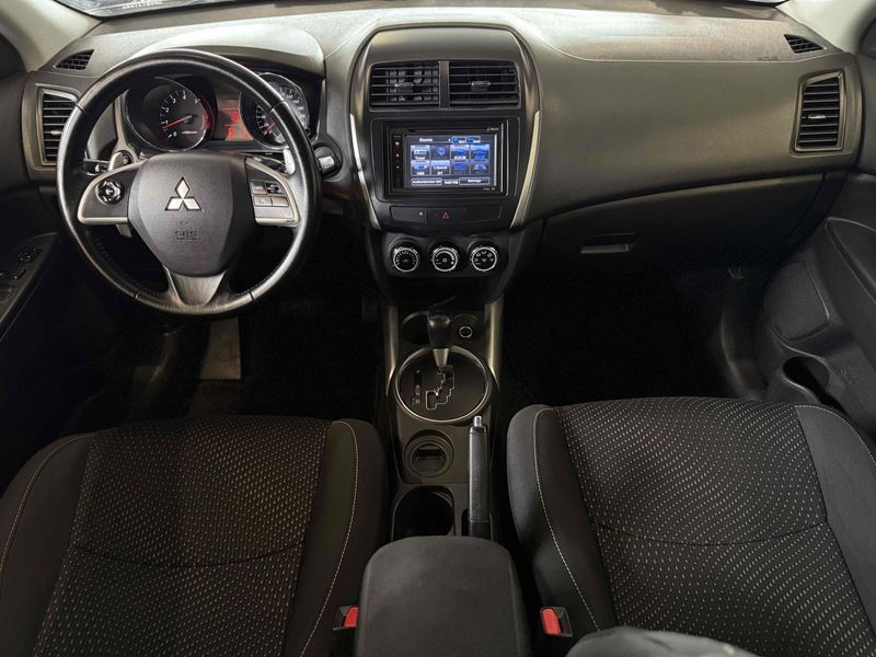 MITSUBISHI ASX 2.0 4X2 16V 2014/2015 LEHMEN VEÍCULOS VENÂNCIO AIRES / Carros no Vale