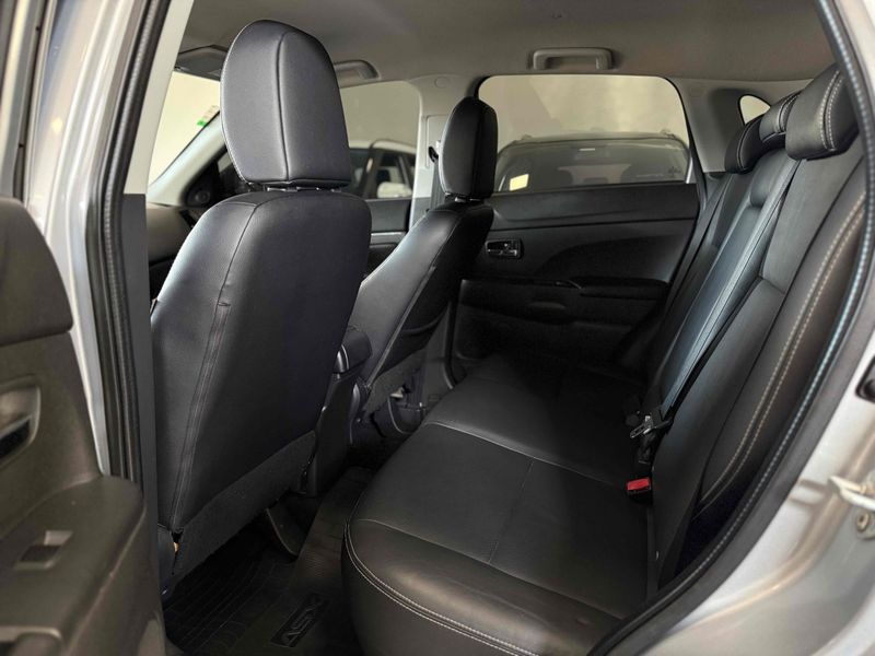 MITSUBISHI ASX 2.0 4X4 AWD 16V 2015/2015 LEHMEN VEÍCULOS VENÂNCIO AIRES / Carros no Vale