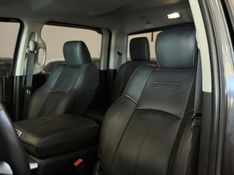 RAM CLASSIC 5.7 V8 LARAMIE CD 4X4 2023/2023 LEHMEN VEÍCULOS VENÂNCIO AIRES / Carros no Vale