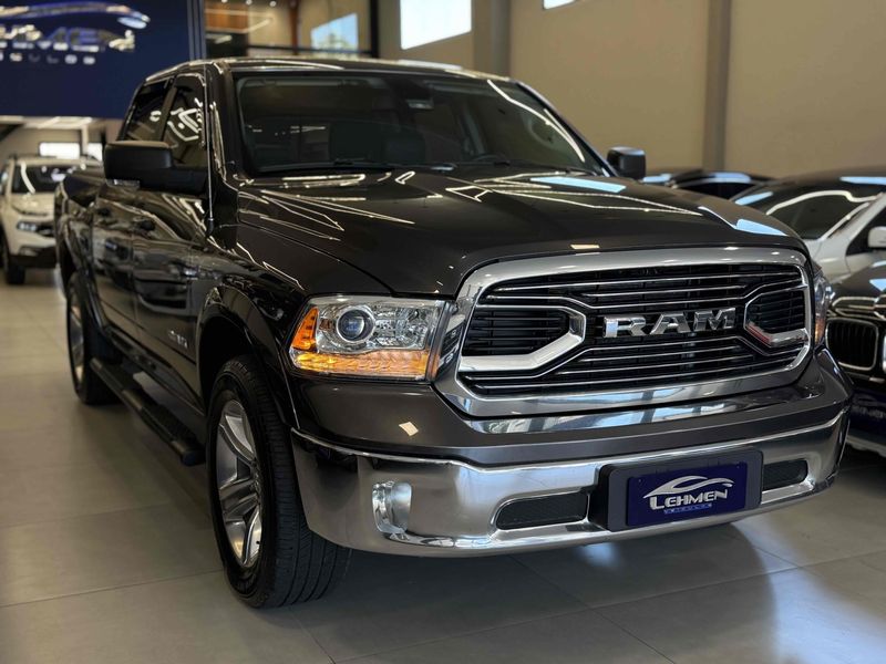 RAM CLASSIC 5.7 V8 LARAMIE CD 4X4 2023/2023 LEHMEN VEÍCULOS VENÂNCIO AIRES / Carros no Vale