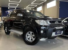 TOYOTA HILUX 3.0 SRV 4X4 CD 16V TURBO INTERCOOLER 2011/2011 LEHMEN VEÍCULOS VENÂNCIO AIRES / Carros no Vale