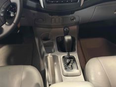 TOYOTA HILUX 3.0 SRV 4X4 CD 16V TURBO INTERCOOLER 2011/2011 LEHMEN VEÍCULOS VENÂNCIO AIRES / Carros no Vale