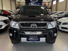 TOYOTA HILUX 3.0 SRV 4X4 CD 16V TURBO INTERCOOLER 2011/2011 LEHMEN VEÍCULOS VENÂNCIO AIRES / Carros no Vale