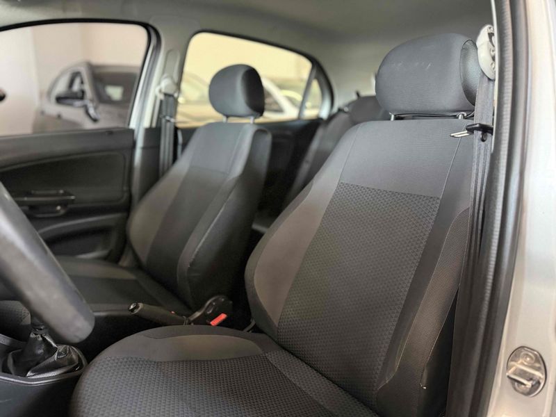 VOLKSWAGEN GOL 1.0 12V MPI TOTALFLEX 2021/2022 LEHMEN VEÍCULOS VENÂNCIO AIRES / Carros no Vale