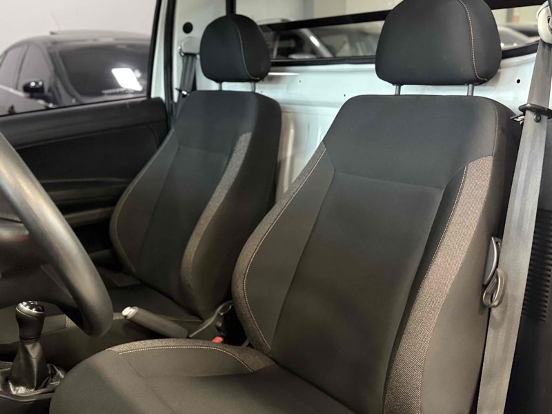 VOLKSWAGEN SAVEIRO 1.6 MSI ROBUST CS 16V 2024/2024 LEHMEN VEÍCULOS VENÂNCIO AIRES / Carros no Vale VOLKSWAGEN SAVEIRO 1.6 MSI ROBUST CS 16V 2024/2024 LEHMEN VEÍCULOS VENÂNCIO AIRES / Carros no Vale