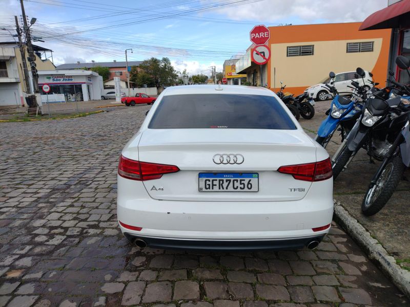 Audi A4 2.0 Sedan Ambiente 16v Tfsi S Tron 2017/2018 NECO TOLATI VEÍCULOS VENÂNCIO AIRES / Carros no Vale