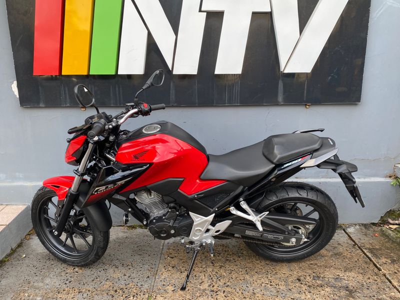 Honda Motos Cb 300f Twister Cbs 2024/2024 NECO TOLATI VEÍCULOS VENÂNCIO AIRES / Carros no Vale