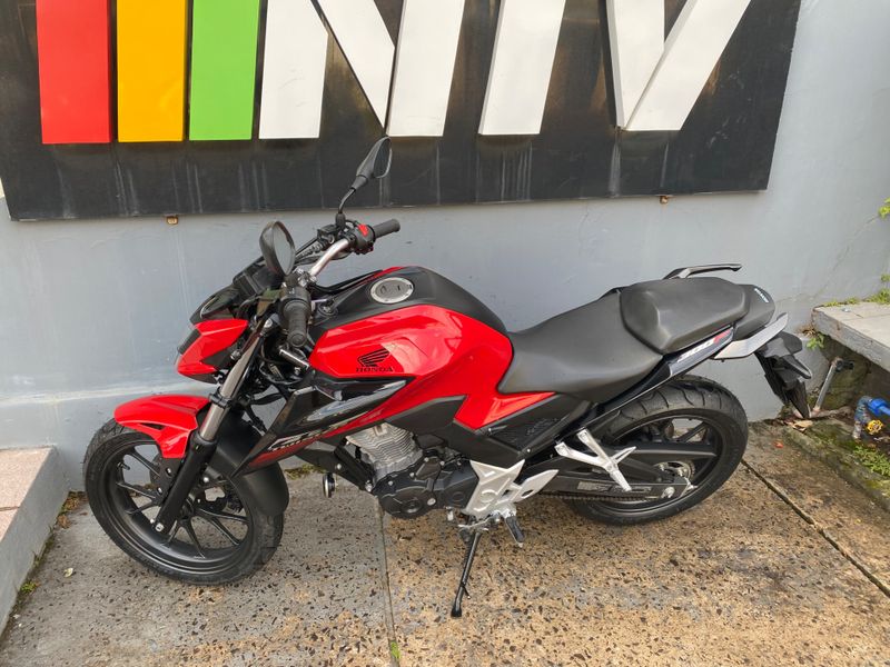 Honda Motos Cb 300f Twister Cbs 2024/2024 NECO TOLATI VEÍCULOS VENÂNCIO AIRES / Carros no Vale