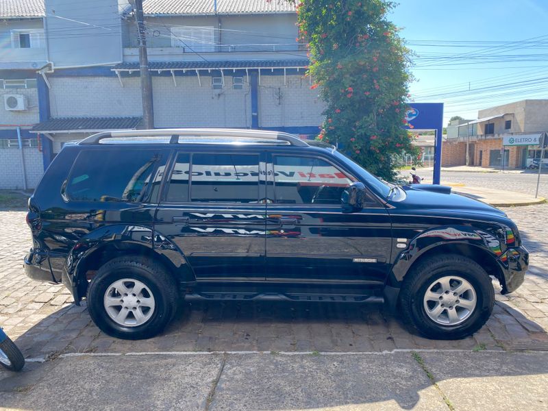 Mitsubishi Pajero 2.5 Hd Hpe 4×4 2008/2008 NECO TOLATI VEÍCULOS VENÂNCIO AIRES / Carros no Vale Mitsubishi Pajero 2.5 Hd Hpe 4×4 2008/2008 NECO TOLATI VEÍCULOS VENÂNCIO AIRES / Carros no Vale