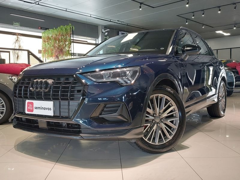 Audi Q3 1.4 35 TFSI GASOLINA BLACK S TRONIC 2019/2020 BETIOLO NOVOS E SEMINOVOS LAJEADO / Carros no Vale Audi Q3 1.4 35 TFSI GASOLINA BLACK S TRONIC 2019/2020 BETIOLO NOVOS E SEMINOVOS LAJEADO / Carros no Vale