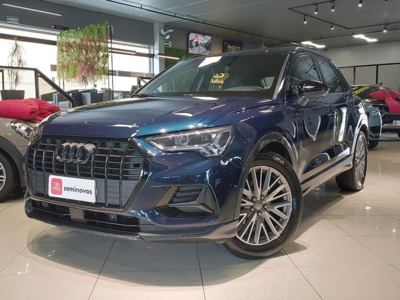Audi Q3 1.4 35 TFSI GASOLINA BLACK S TRONIC 2019/2020 BETIOLO NOVOS E SEMINOVOS LAJEADO / Carros no Vale Audi Q3 1.4 35 TFSI GASOLINA BLACK S TRONIC 2019/2020 BETIOLO NOVOS E SEMINOVOS LAJEADO / Carros no Vale
