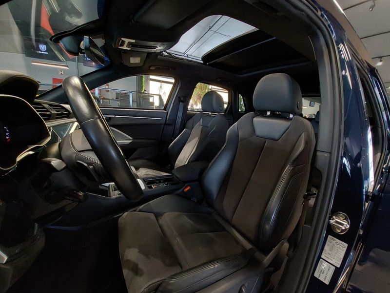 Audi Q3 1.4 35 TFSI GASOLINA BLACK S TRONIC 2019/2020 BETIOLO NOVOS E SEMINOVOS LAJEADO / Carros no Vale Audi Q3 1.4 35 TFSI GASOLINA BLACK S TRONIC 2019/2020 BETIOLO NOVOS E SEMINOVOS LAJEADO / Carros no Vale