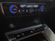 Audi Q3 1.4 35 TFSI GASOLINA BLACK S TRONIC 2019/2020 BETIOLO NOVOS E SEMINOVOS LAJEADO / Carros no Vale