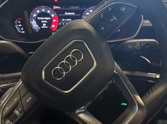 Audi Q3 1.4 35 TFSI GASOLINA BLACK S TRONIC 2019/2020 BETIOLO NOVOS E SEMINOVOS LAJEADO / Carros no Vale