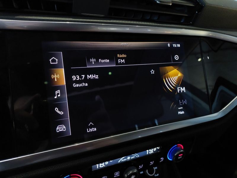 Audi Q3 1.4 35 TFSI GASOLINA PRESTIGE PLUS S TRONIC 2021/2021 BETIOLO NOVOS E SEMINOVOS LAJEADO / Carros no Vale