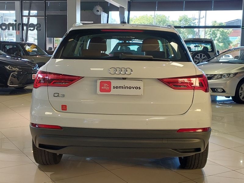 Audi Q3 1.4 35 TFSI GASOLINA PRESTIGE PLUS S TRONIC 2021/2021 BETIOLO NOVOS E SEMINOVOS LAJEADO / Carros no Vale