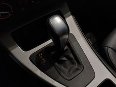 BMW 318i 2.0 SEDAN 16V GASOLINA 4P AUTOMÁTICO 2011/2012 BETIOLO NOVOS E SEMINOVOS LAJEADO / Carros no Vale