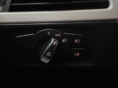 BMW 318i 2.0 SEDAN 16V GASOLINA 4P AUTOMÁTICO 2011/2012 BETIOLO NOVOS E SEMINOVOS LAJEADO / Carros no Vale