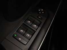 BMW 318i 2.0 SEDAN 16V GASOLINA 4P AUTOMÁTICO 2011/2012 BETIOLO NOVOS E SEMINOVOS LAJEADO / Carros no Vale