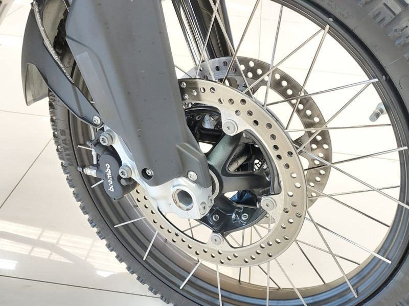 BMW F 900 GS ADVENTURE PLUS 2025/2025 BETIOLO NOVOS E SEMINOVOS LAJEADO / Carros no Vale