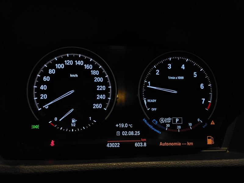 BMW X1 2.0 16V TURBO ACTIVEFLEX SDRIVE20I 4P AUTOMÁTICO 2020/2021 BETIOLO NOVOS E SEMINOVOS LAJEADO / Carros no Vale