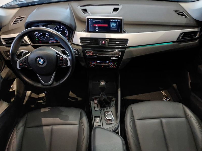 BMW X1 2.0 16V TURBO ACTIVEFLEX SDRIVE20I 4P AUTOMÁTICO 2020/2021 BETIOLO NOVOS E SEMINOVOS LAJEADO / Carros no Vale