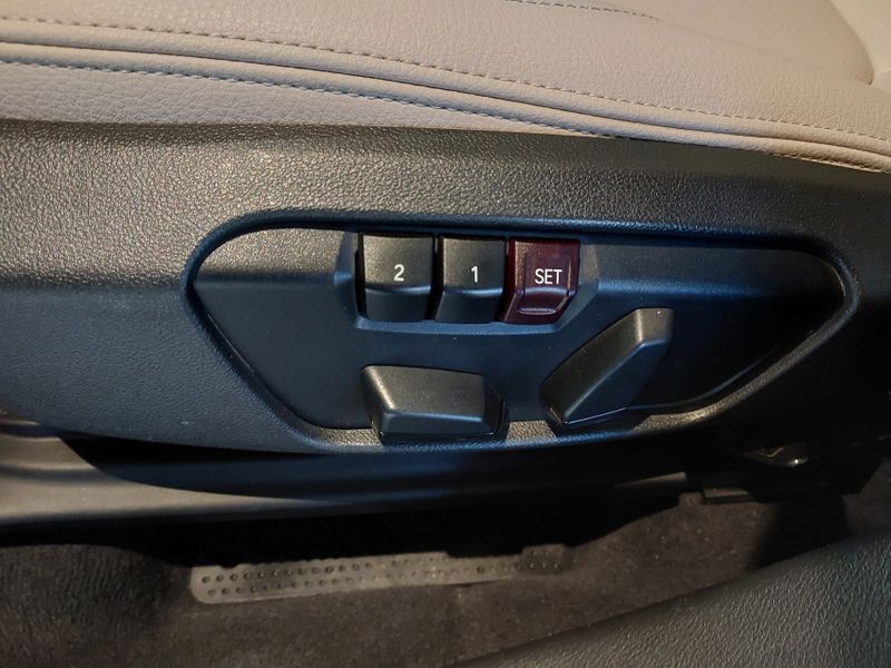 BMW X1 2.0 16V TURBO ACTIVEFLEX SDRIVE20I GP 4P AUTOMÁTICO 2021/2022 BETIOLO NOVOS E SEMINOVOS LAJEADO / Carros no Vale