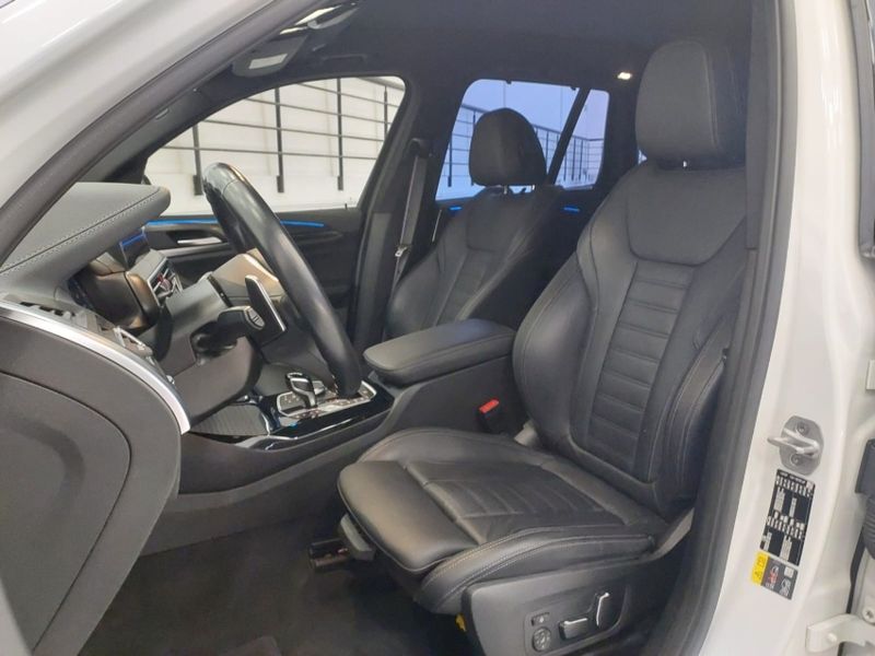 BMW X3 2.0 16V HÍBRIDO M SPORT XDRIVE30E STEPTRONIC 2023/2024 BETIOLO NOVOS E SEMINOVOS LAJEADO / Carros no Vale BMW X3 2.0 16V HÍBRIDO M SPORT XDRIVE30E STEPTRONIC 2023/2024 BETIOLO NOVOS E SEMINOVOS LAJEADO / Carros no Vale