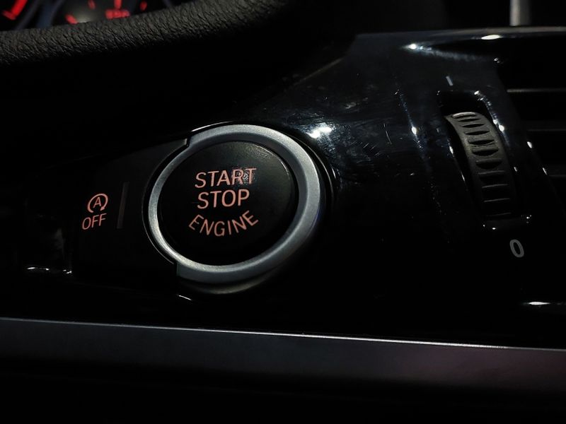 BMW X3 2.0 20I X LINE 4X4 16V GASOLINA 4P AUTOMÁTICO 2014/2015 BETIOLO NOVOS E SEMINOVOS LAJEADO / Carros no Vale